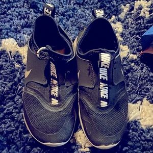 Boys Nike size 11 toddler  slip on sneaker